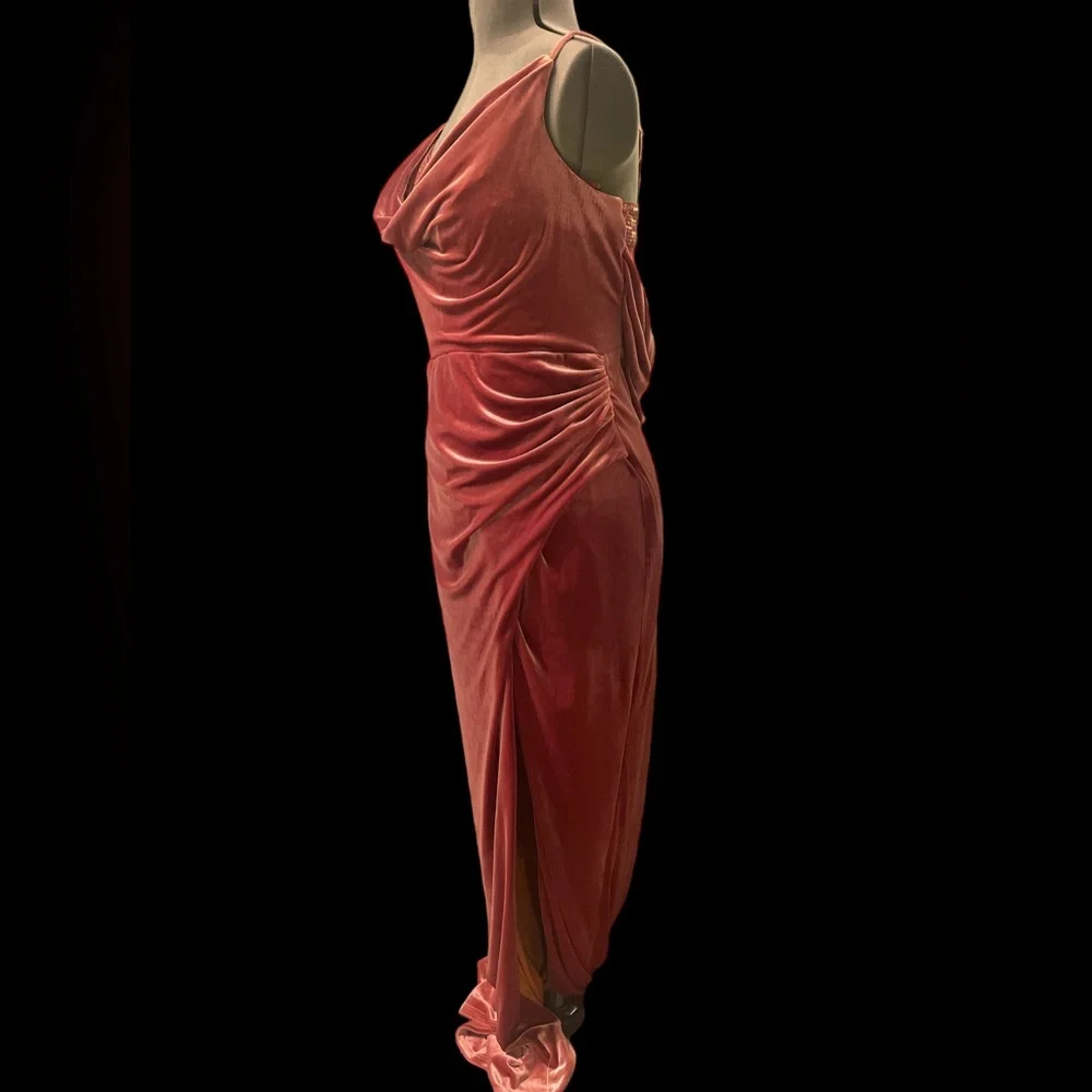 NWT BCBGMAXAZRIA Size L gown - Picture 3 of 5